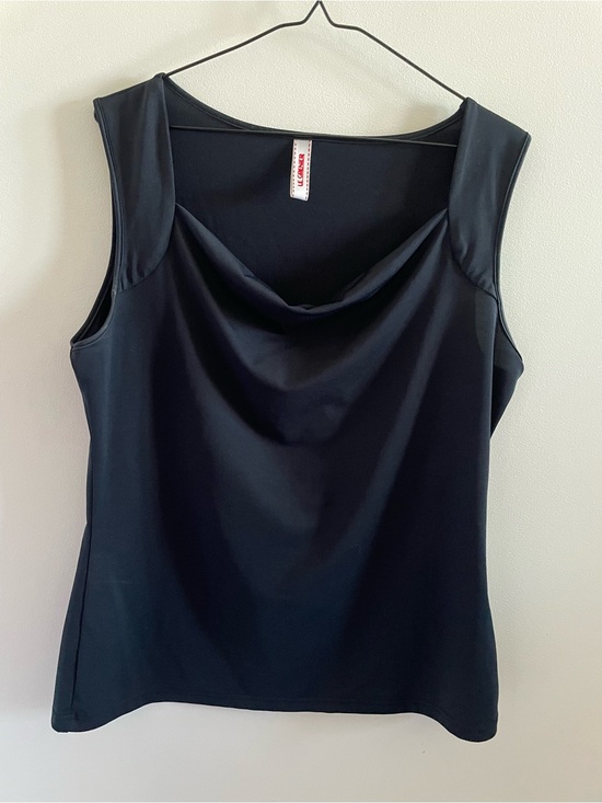 Le Grenier Tops - Dark blue camisole